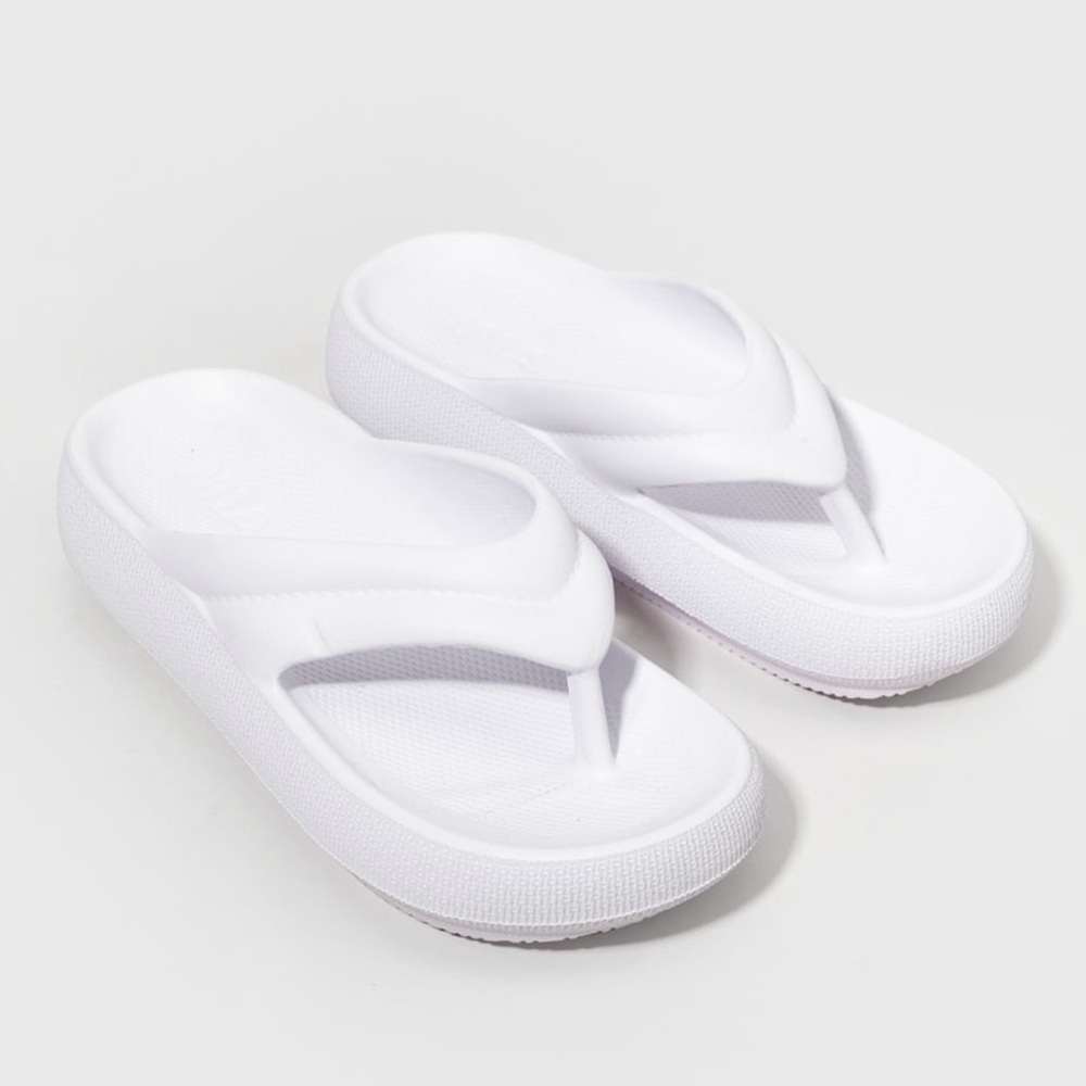 MIA White Licorice Puffy Pillow Thong Platform Sandals